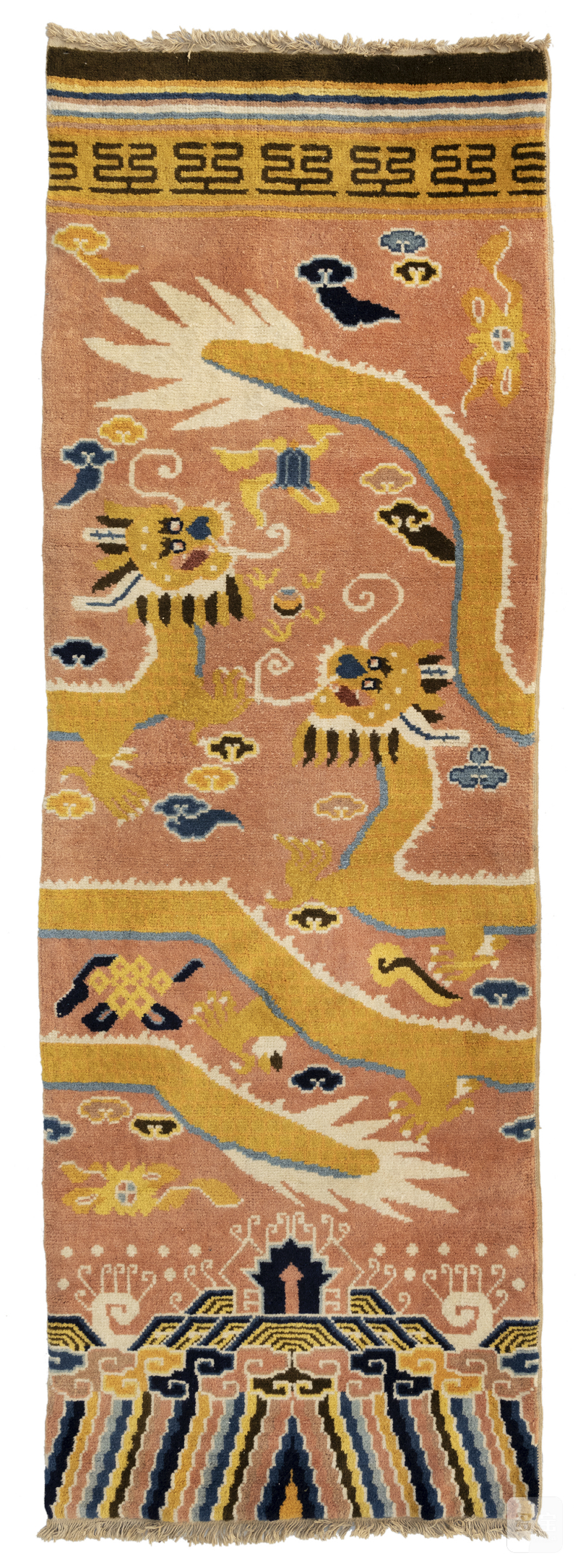 A pillar rug